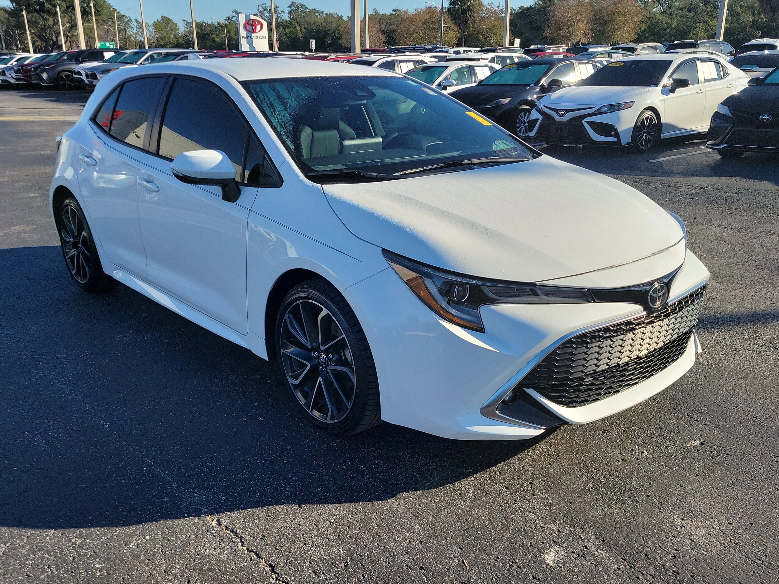 2022 Toyota Corolla XSE photo 2