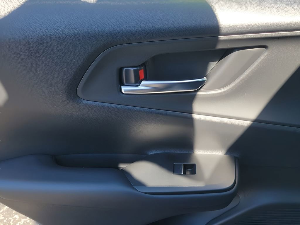 2026 Toyota Prius Plug-in Hybrid XSE - Photo 8
