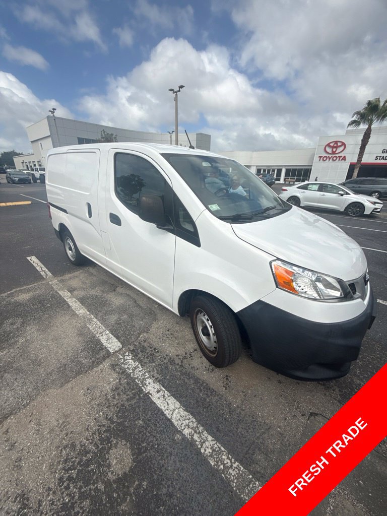  Nissan NV200