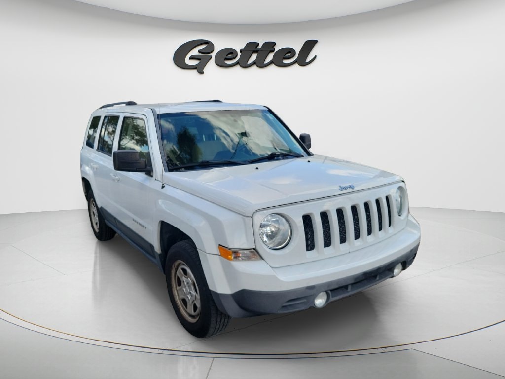 Used 2016 Jeep Patriot Sport with VIN 1C4NJPBB8GD652023 for sale in Tampa, FL