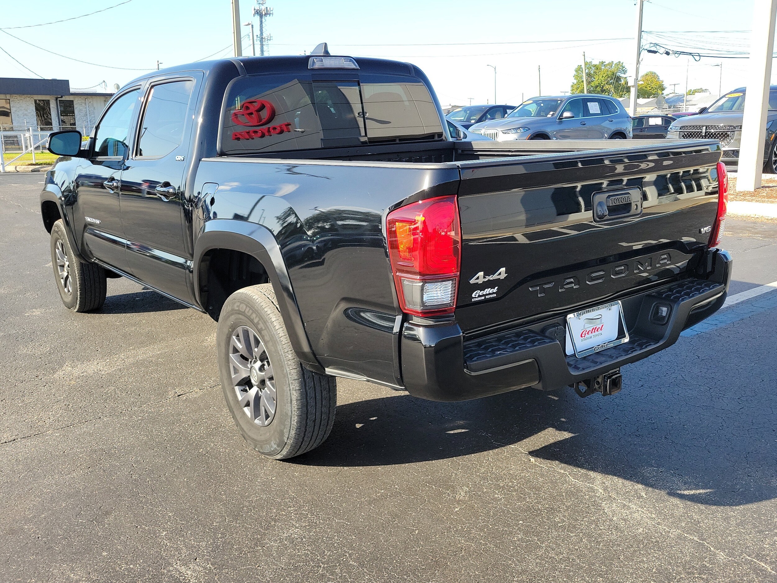2023 Toyota Tacoma SR5 V6 photo 4