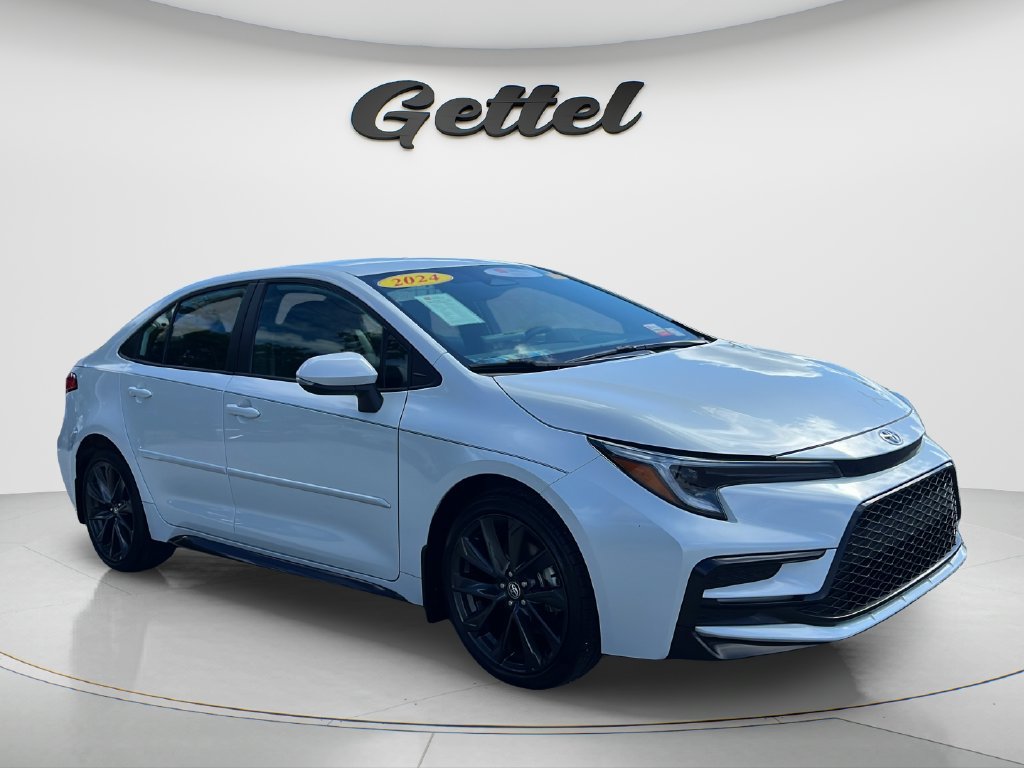 Used 2024 Toyota Corolla SE Sedan