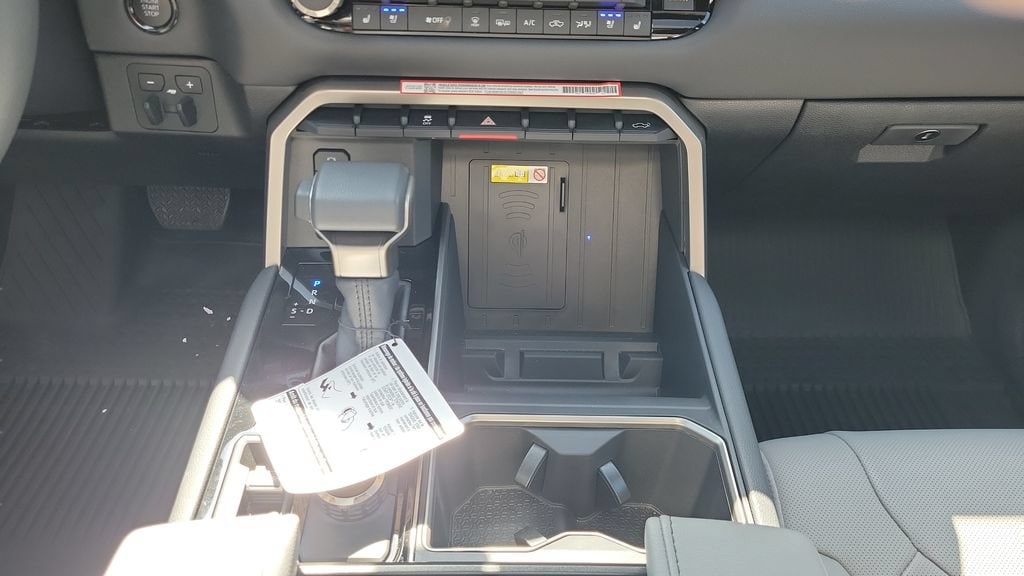 2026 Toyota Tundra Limited - Photo 15