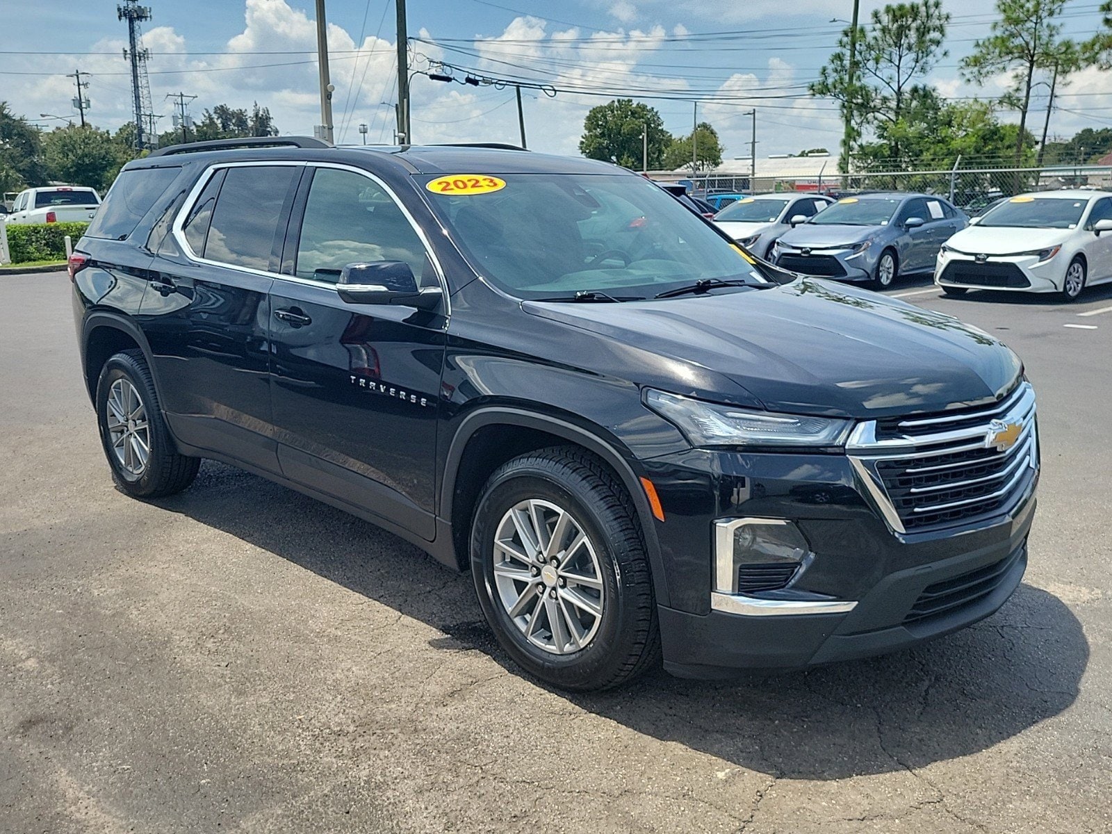 Used 2023 Chevrolet Traverse 3LT with VIN 1GNEVHKW1PJ171696 for sale in Tampa, FL