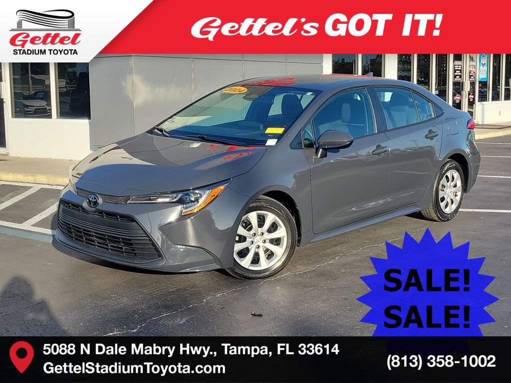 2024 Toyota Corolla LE's photo