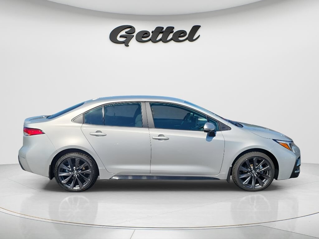 New 2026 Toyota Corolla SE Sedan