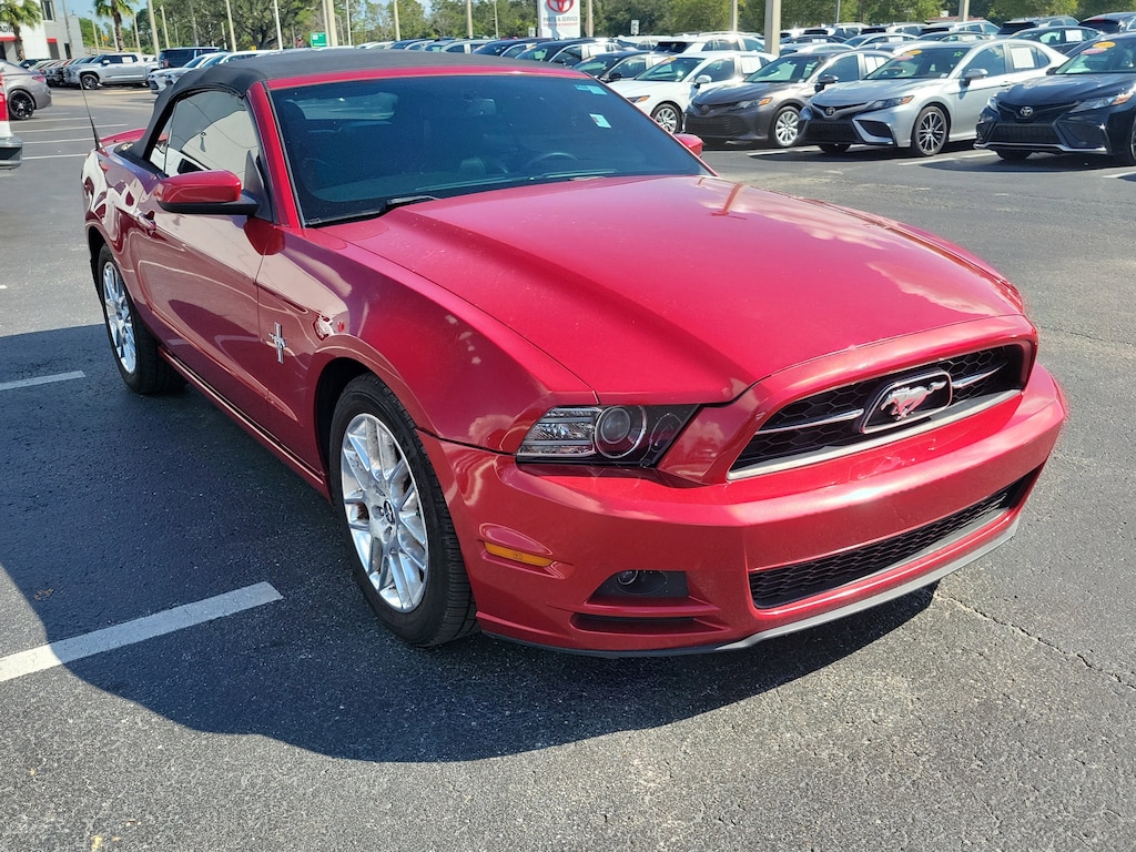 Used 2013 Ford Mustang  Convertible