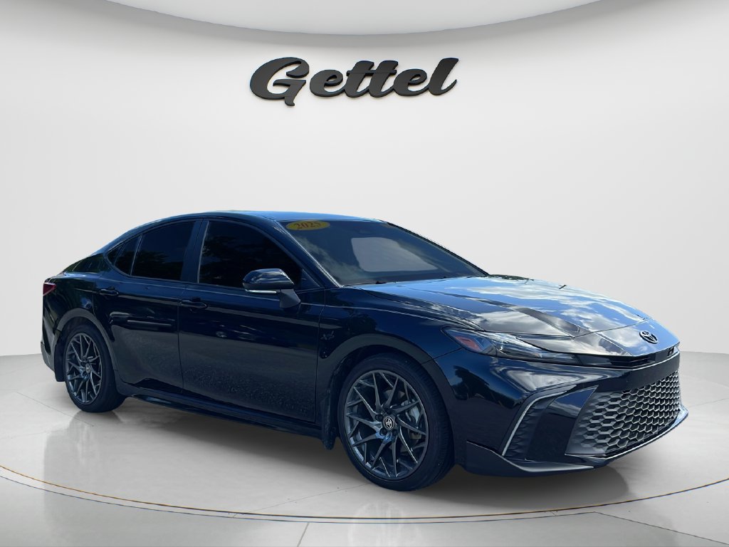 Used 2025 Toyota Camry SE Sedan