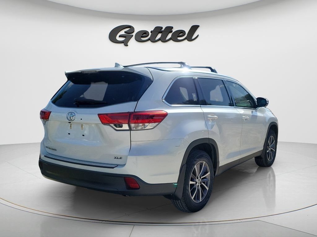 Certified 2019 Toyota Highlander XLE V6 SUV