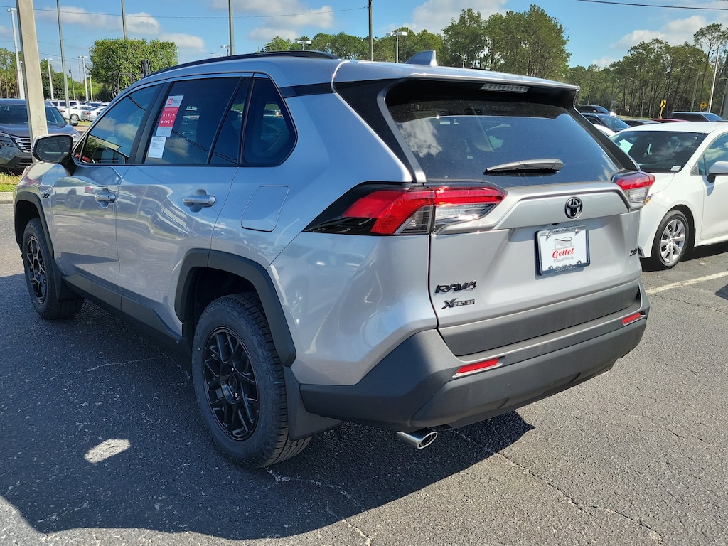 New 2025 Toyota RAV4 XLE SUV