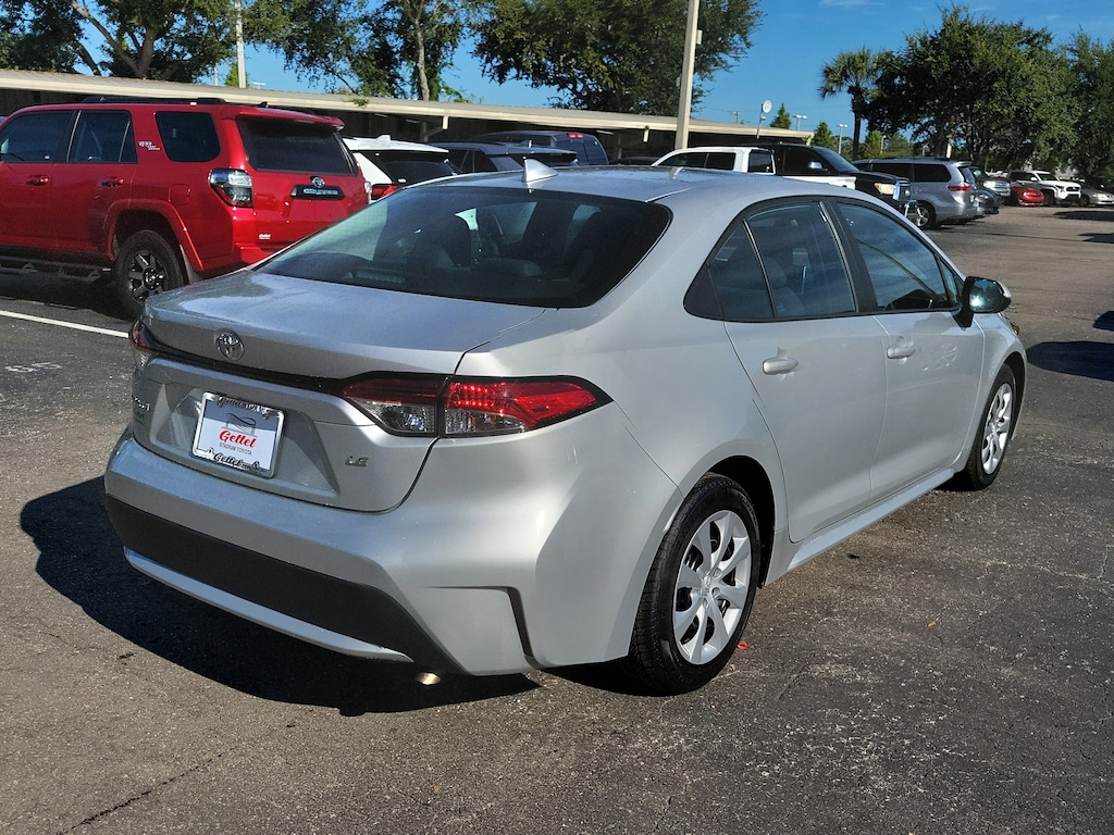 Used 2021 Toyota Corolla LE Sedan