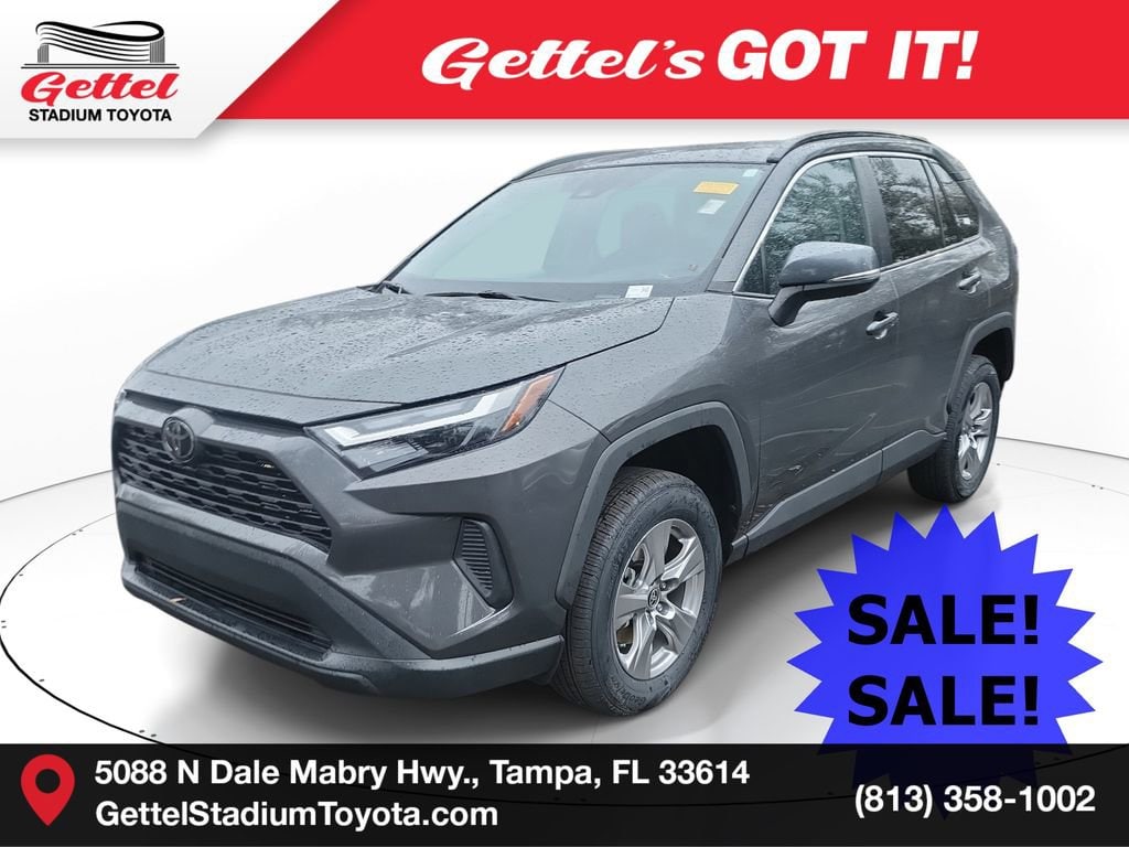 2023 Toyota RAV4 XLE's photo