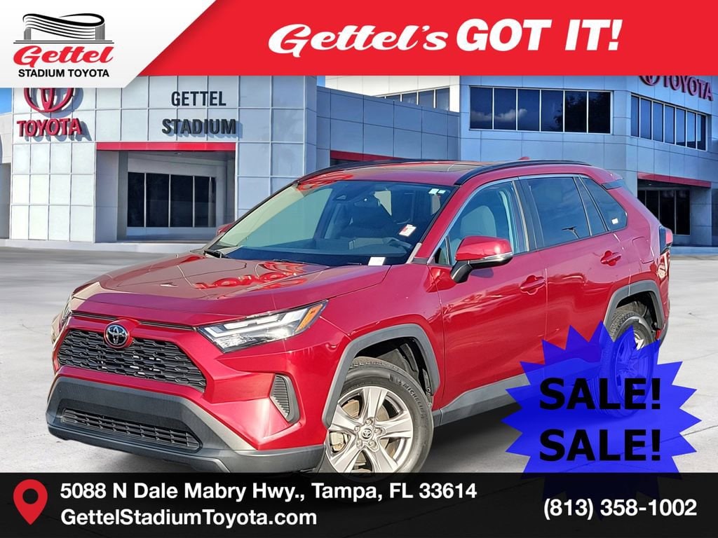 2023 Toyota RAV4 XLE's photo