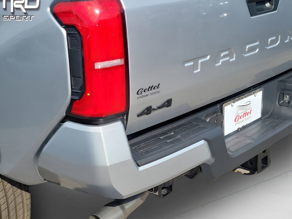 2025 Toyota Tacoma TRD Sport - Photo 6