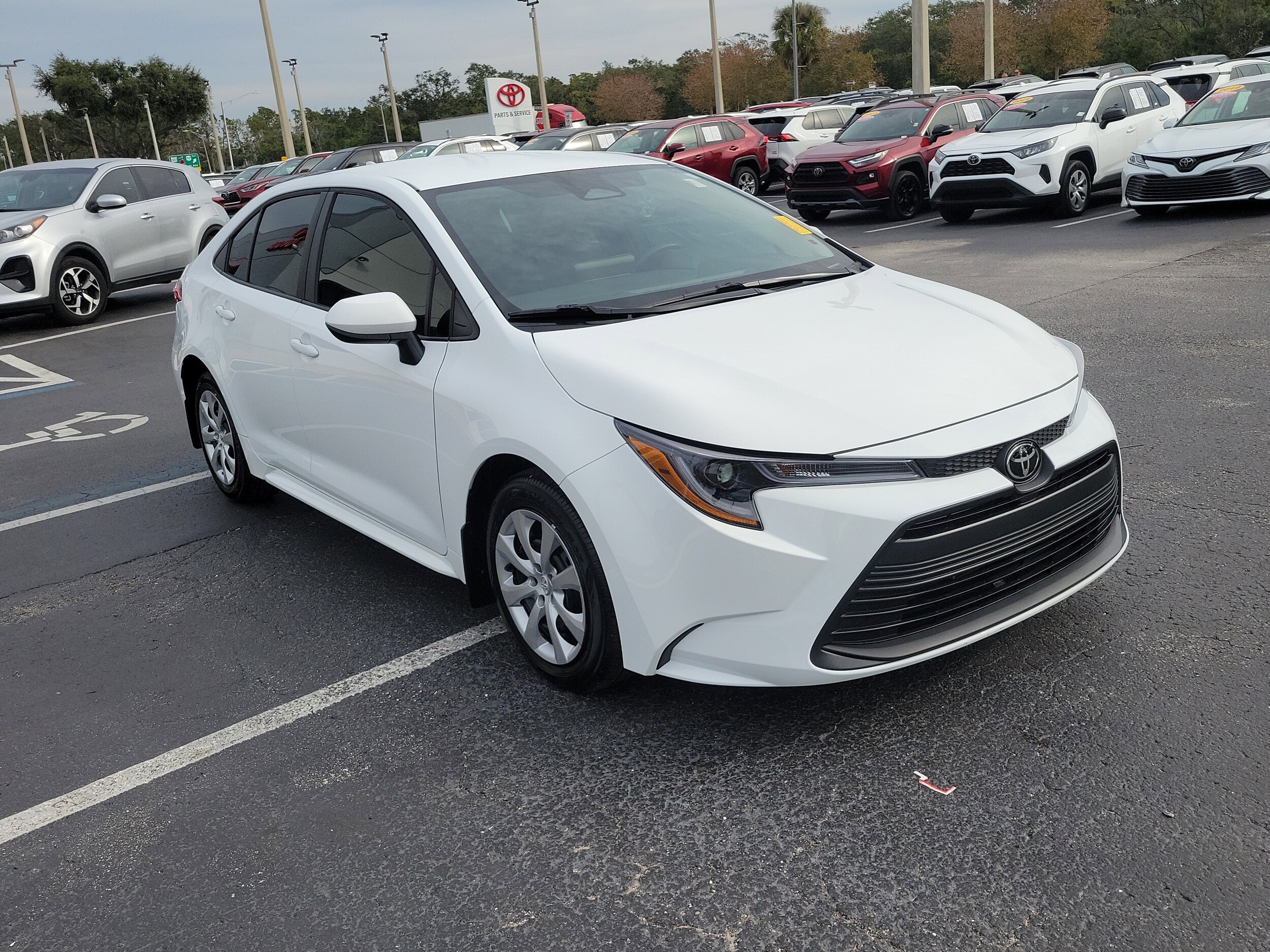 2025 Toyota Corolla LE photo 2