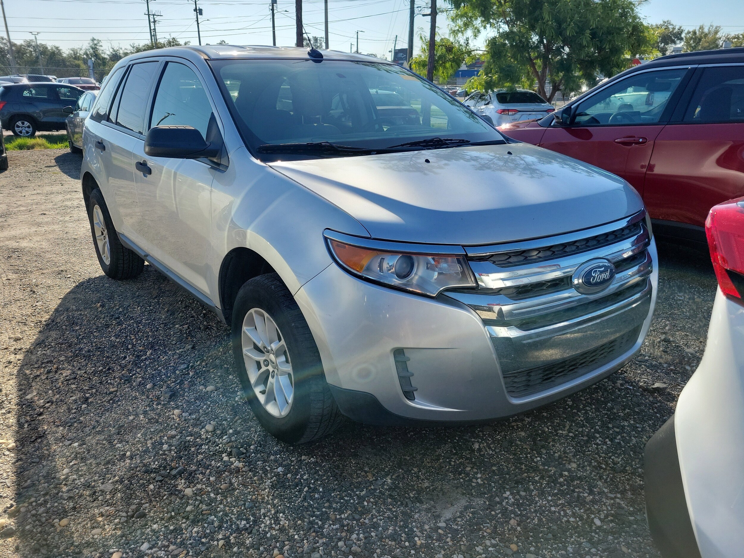 2014 Ford Edge SE photo 2