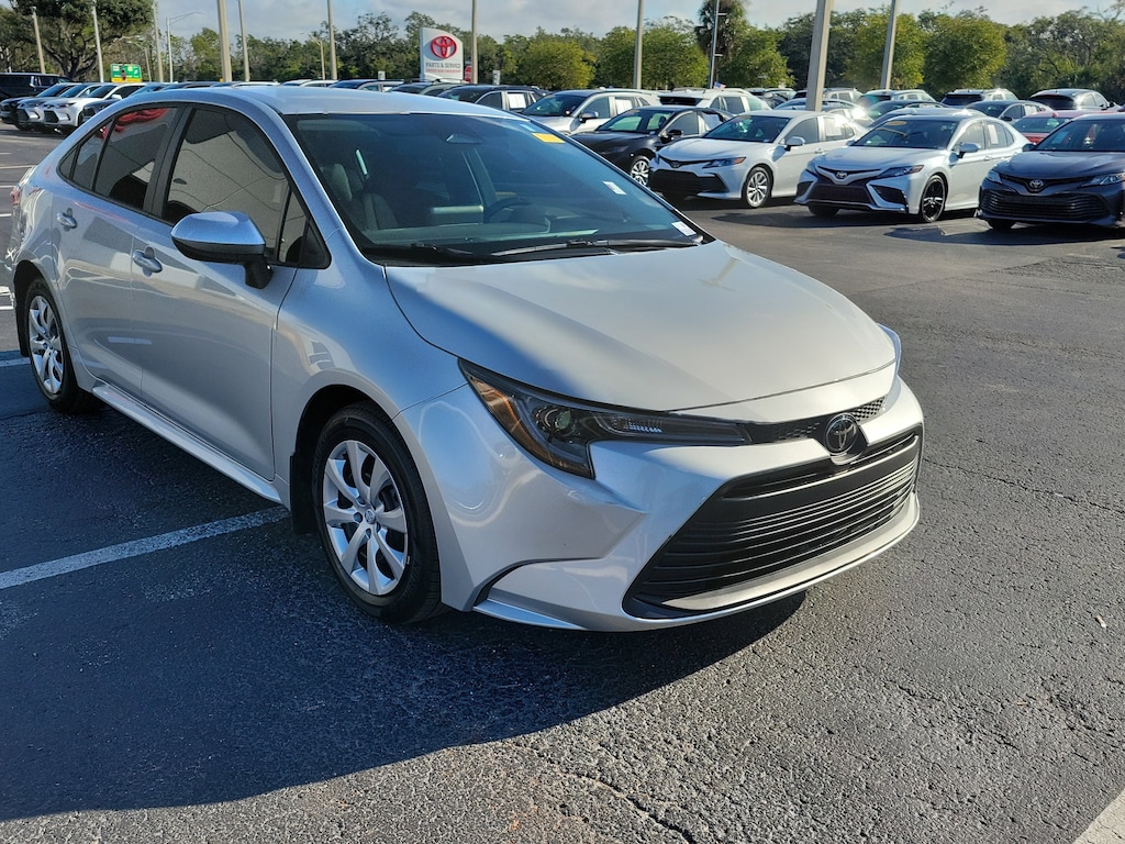 Used 2025 Toyota Corolla LE Sedan