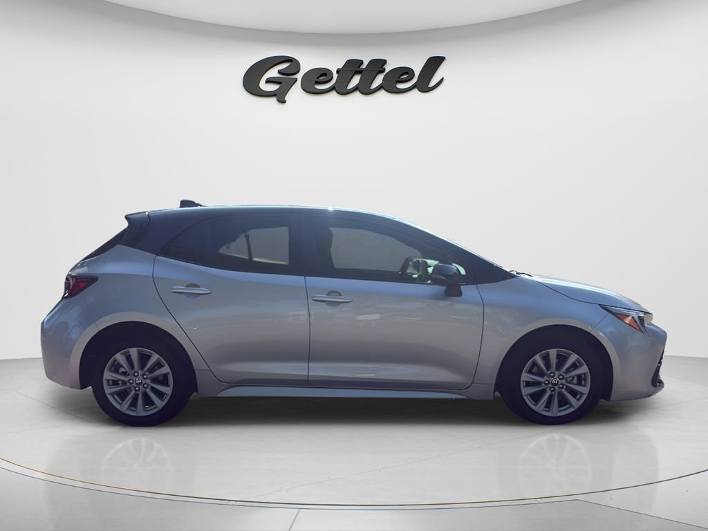 Used 2025 Toyota Corolla Hatchback SE Hatchback