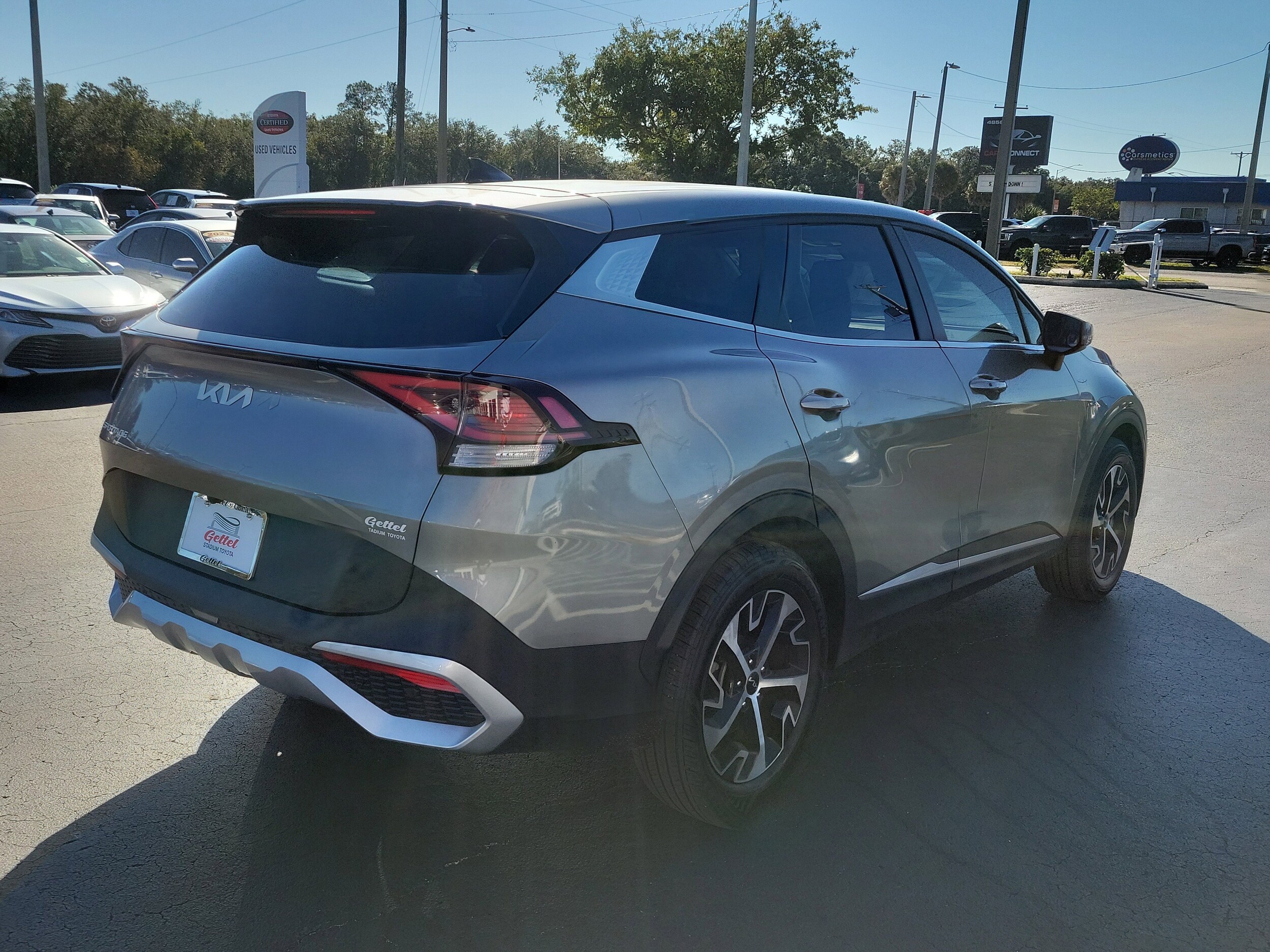 2024 Kia Sportage EX photo 3