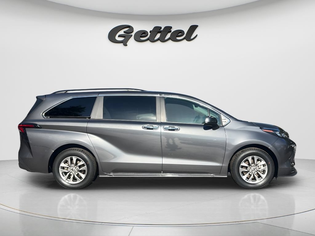 Certified 2025 Toyota Sienna XLE 8 Passenger Van Passenger Van