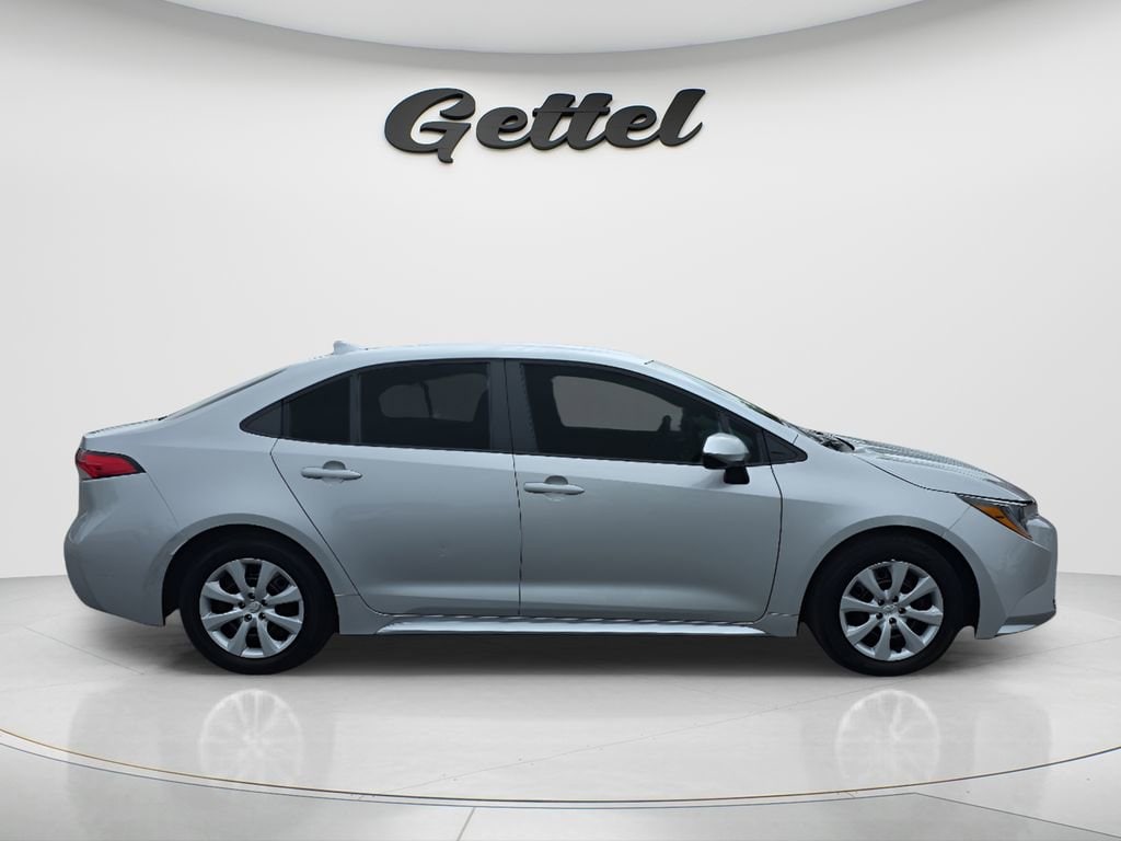 Used 2024 Toyota Corolla LE Sedan