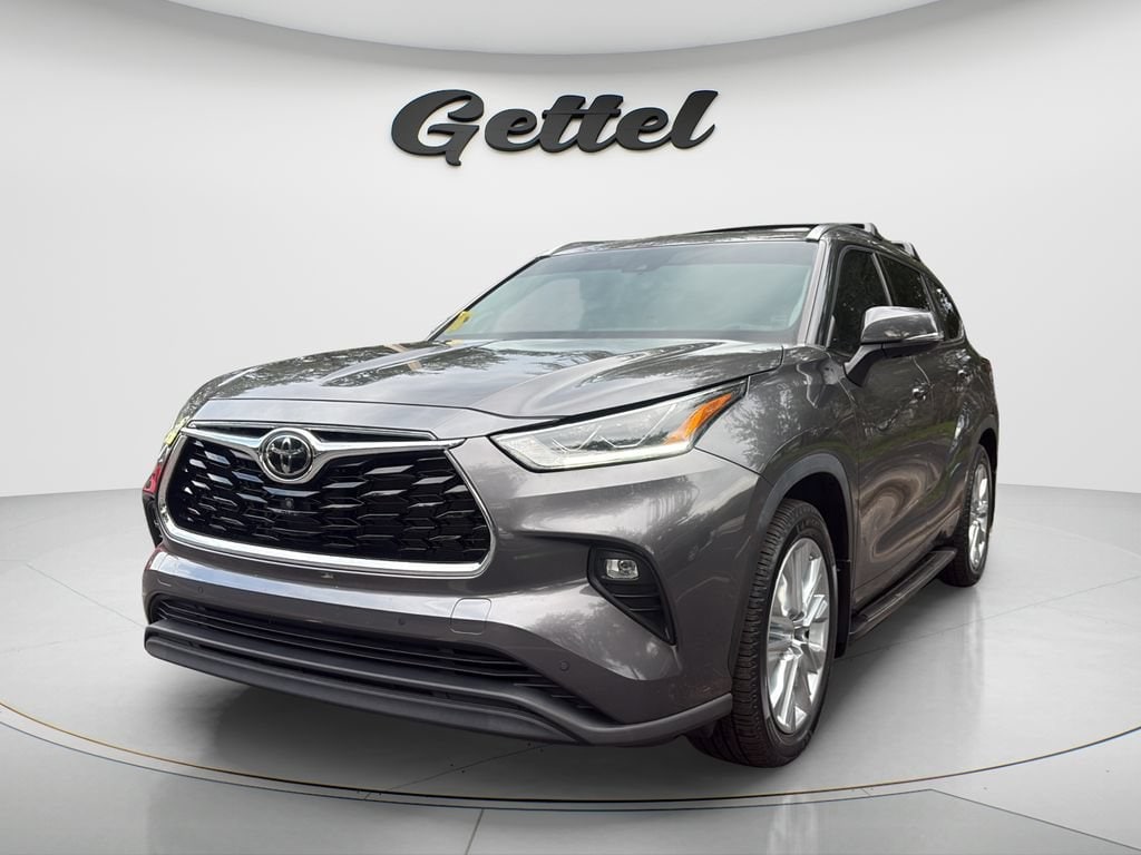 Certified 2021 Toyota Highlander Limited SUV