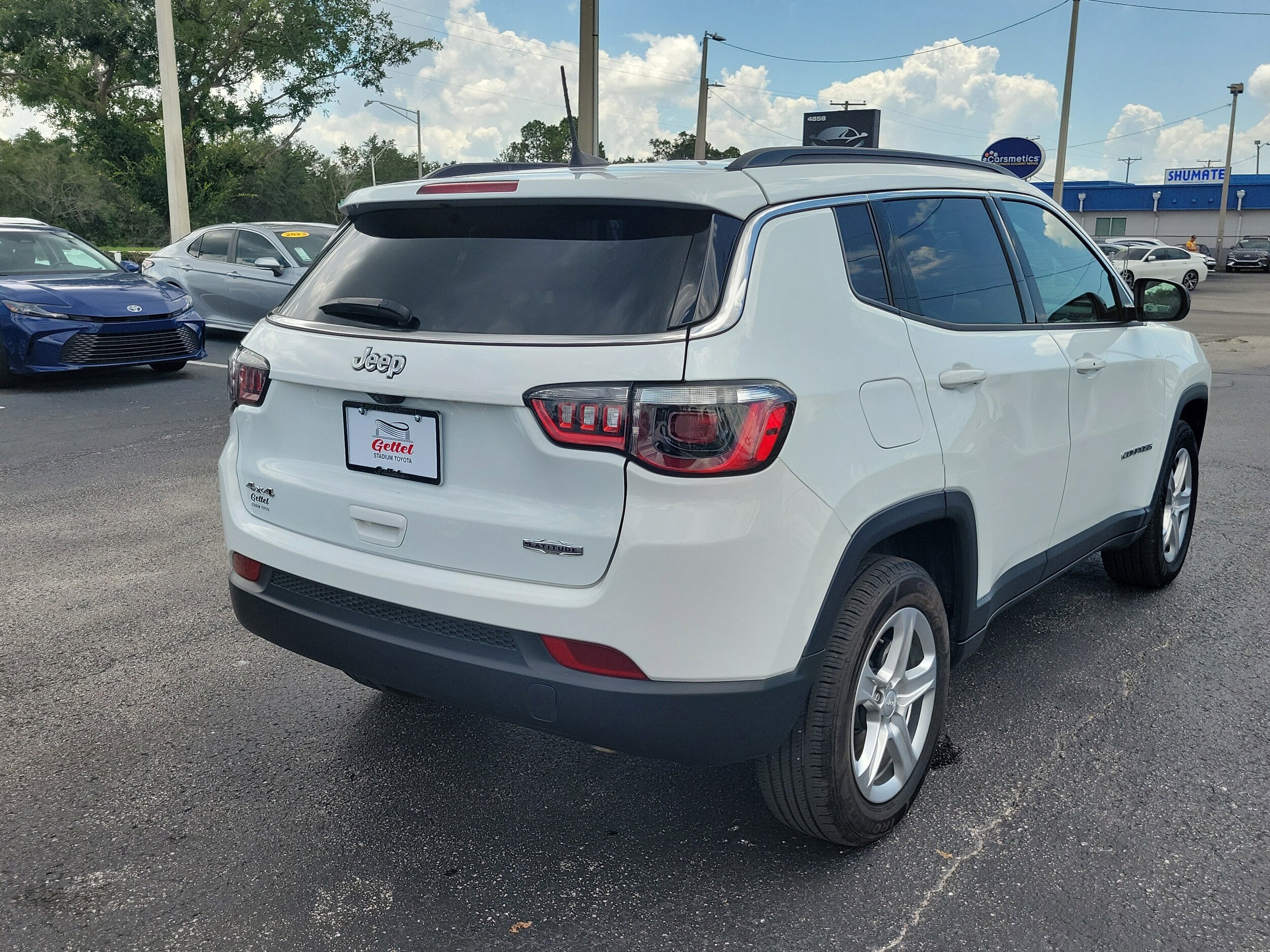 2024 Jeep Compass Latitude photo 4