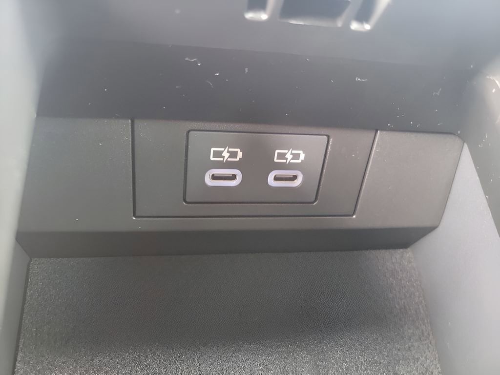 2026 Toyota Prius Plug-in Hybrid XSE - Photo 25
