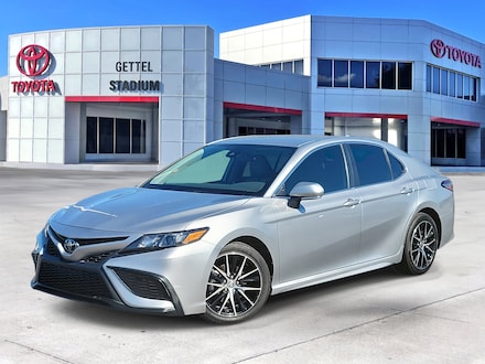 2023 Toyota Camry SE Sedan