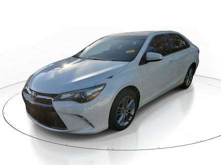 2015 Toyota Camry SE Sedan