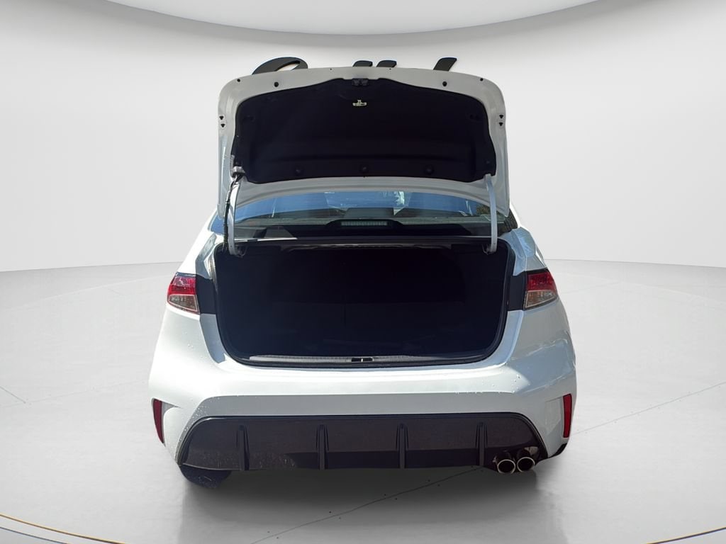 2026 Toyota Corolla SE - Photo 9