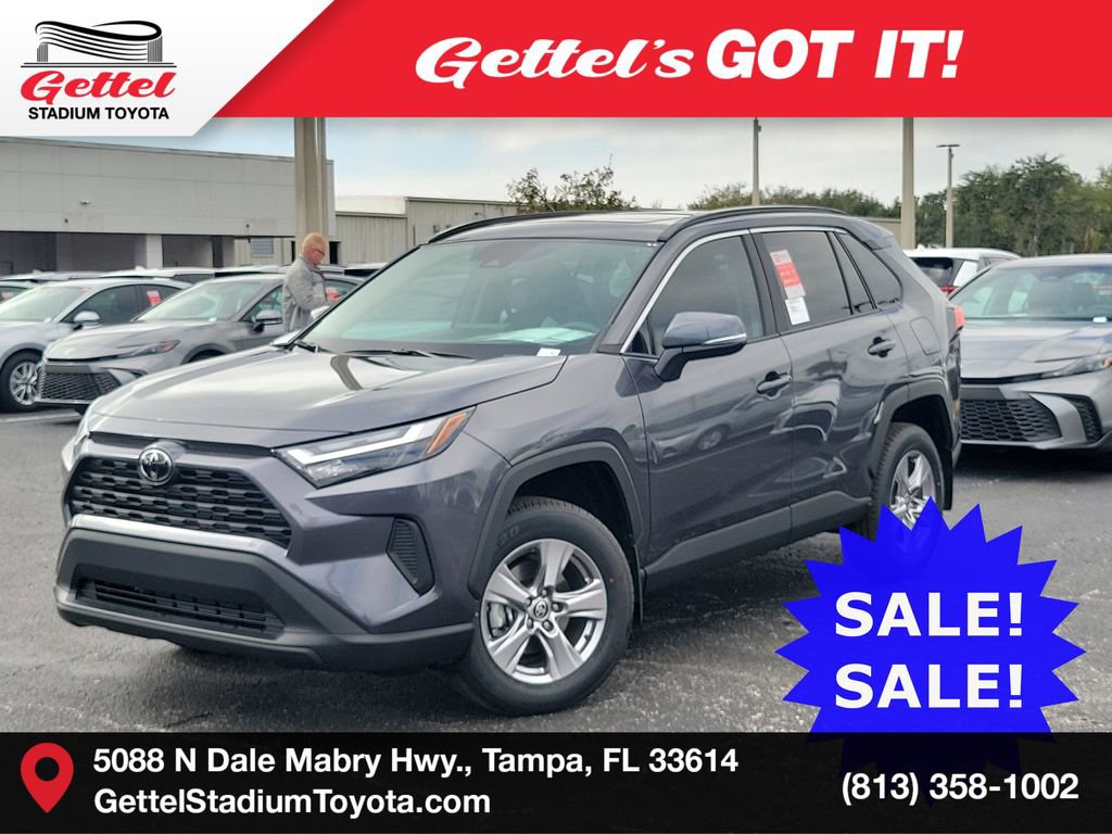 2025 Toyota RAV4 XLE's photo