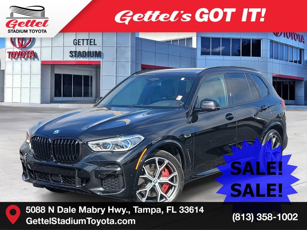 2022 BMW X5 45e's photo