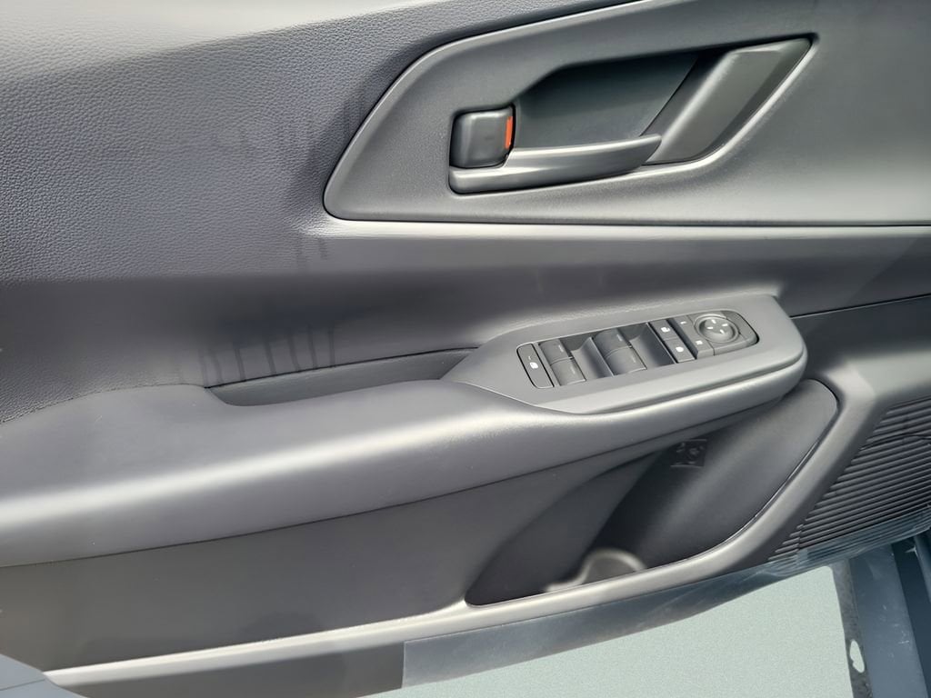 2026 Toyota Prius Plug-in Hybrid SE - Photo 15