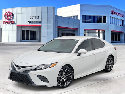 2019 Toyota Camry SE Sedan