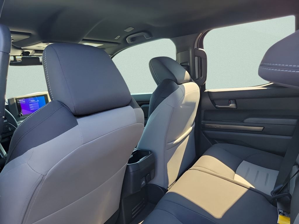 2025 Toyota Tacoma TRD Off Road - Photo 11