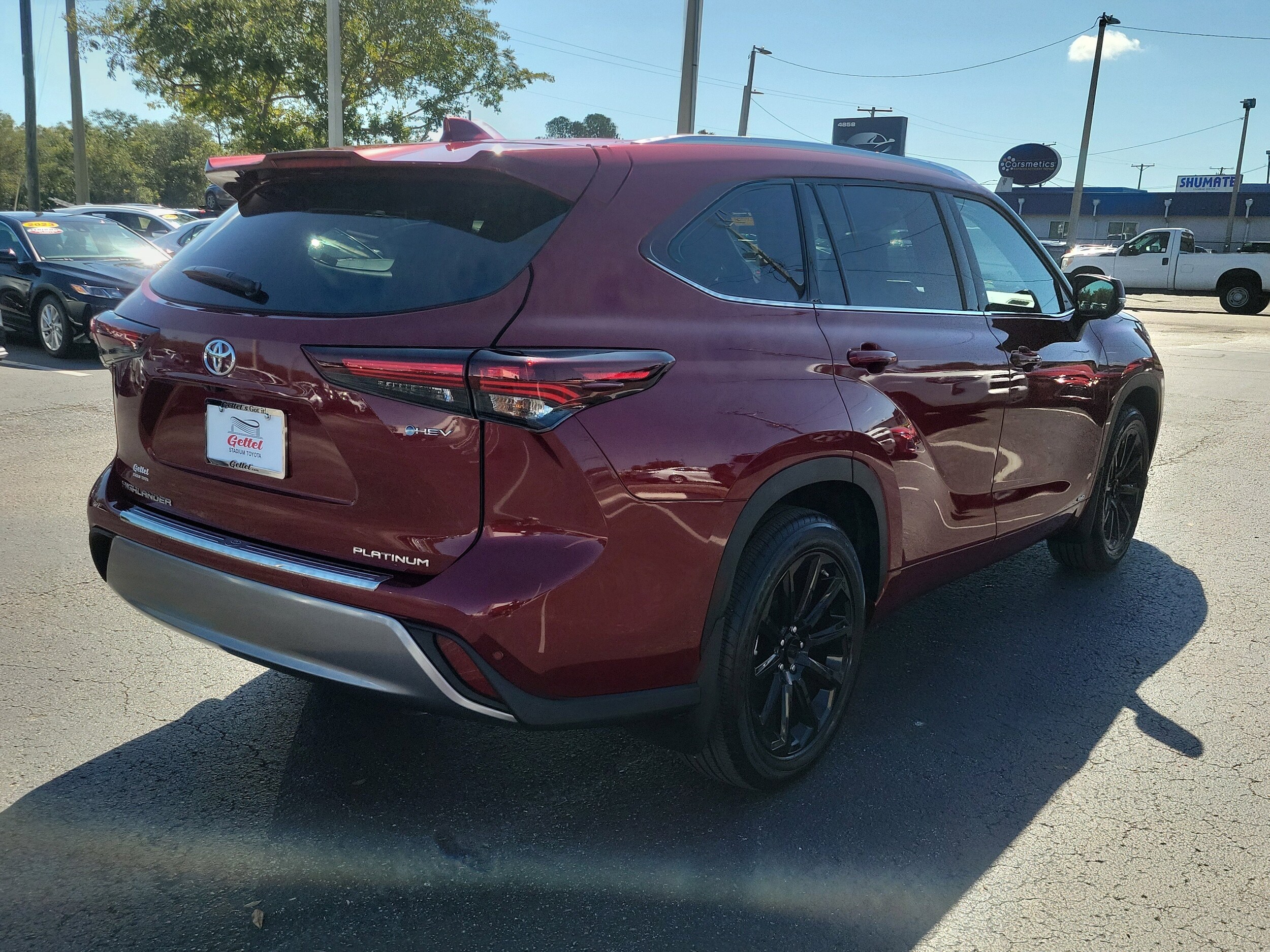 2025 Toyota Highlander Hybrid Platinum photo 2