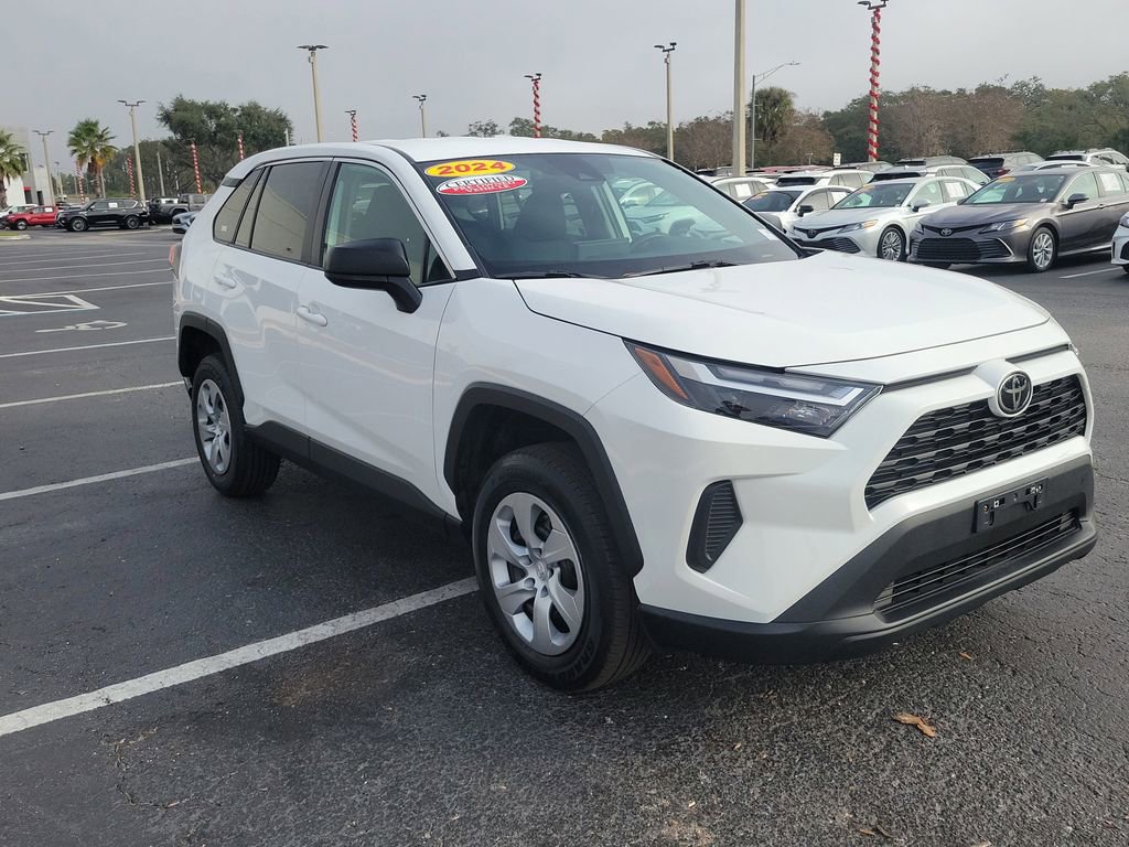 2024 Toyota RAV4 LE photo 2