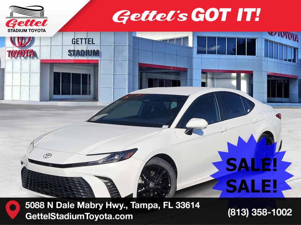 2025 Toyota Camry SE's photo