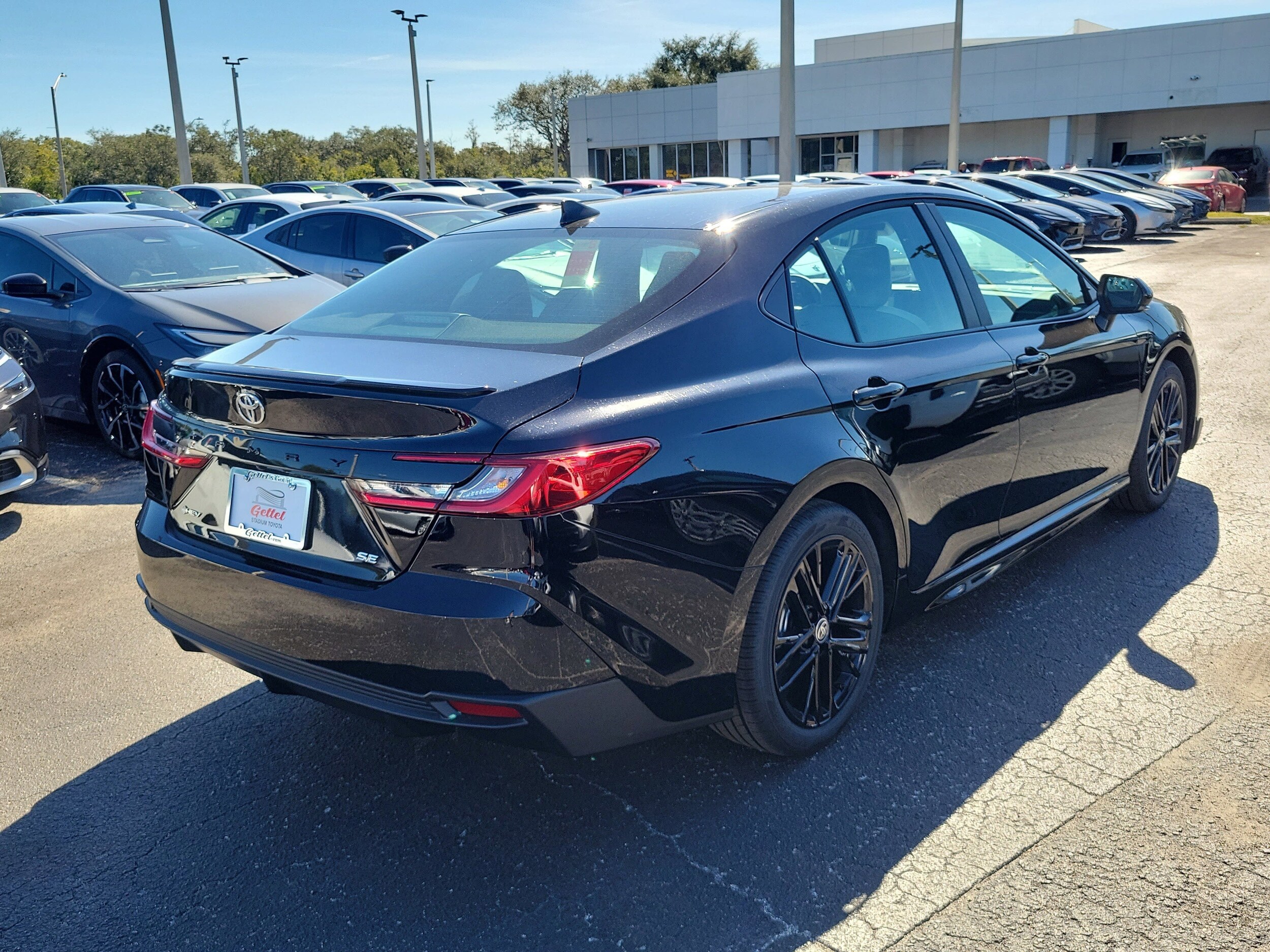 2026 Toyota Camry SE photo 3