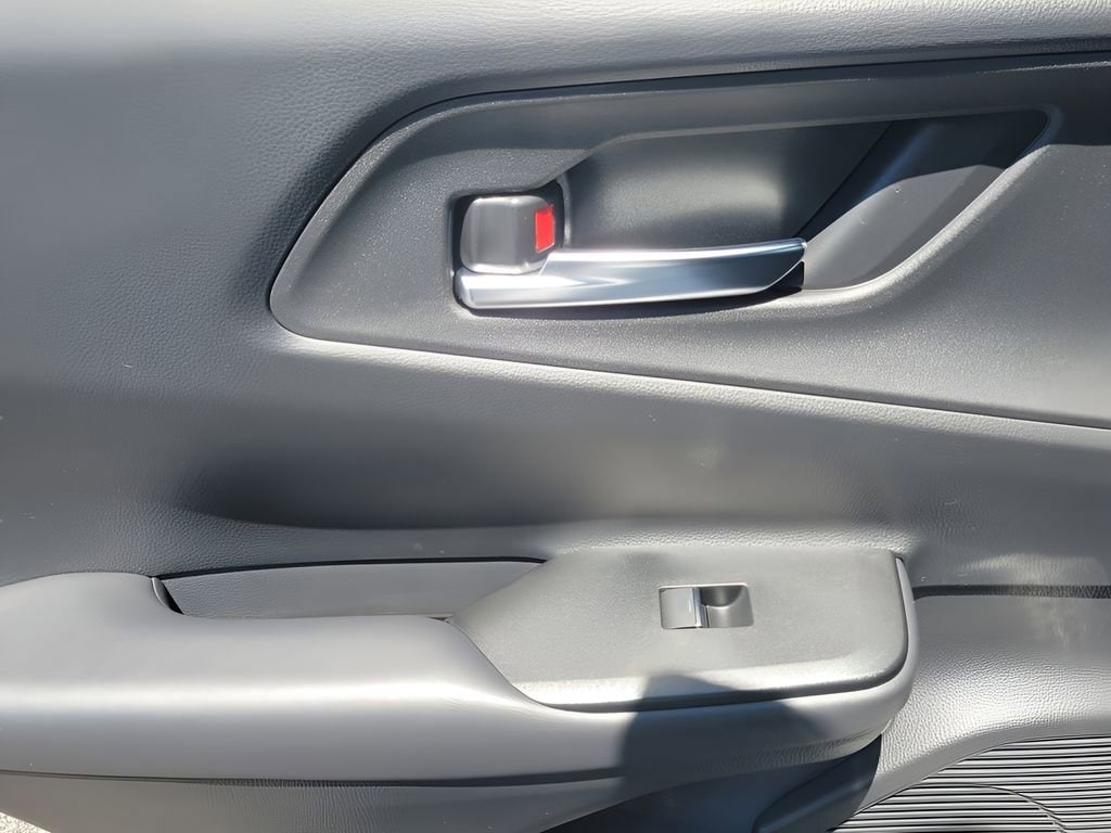 2026 Toyota Prius Plug-in Hybrid XSE - Photo 8
