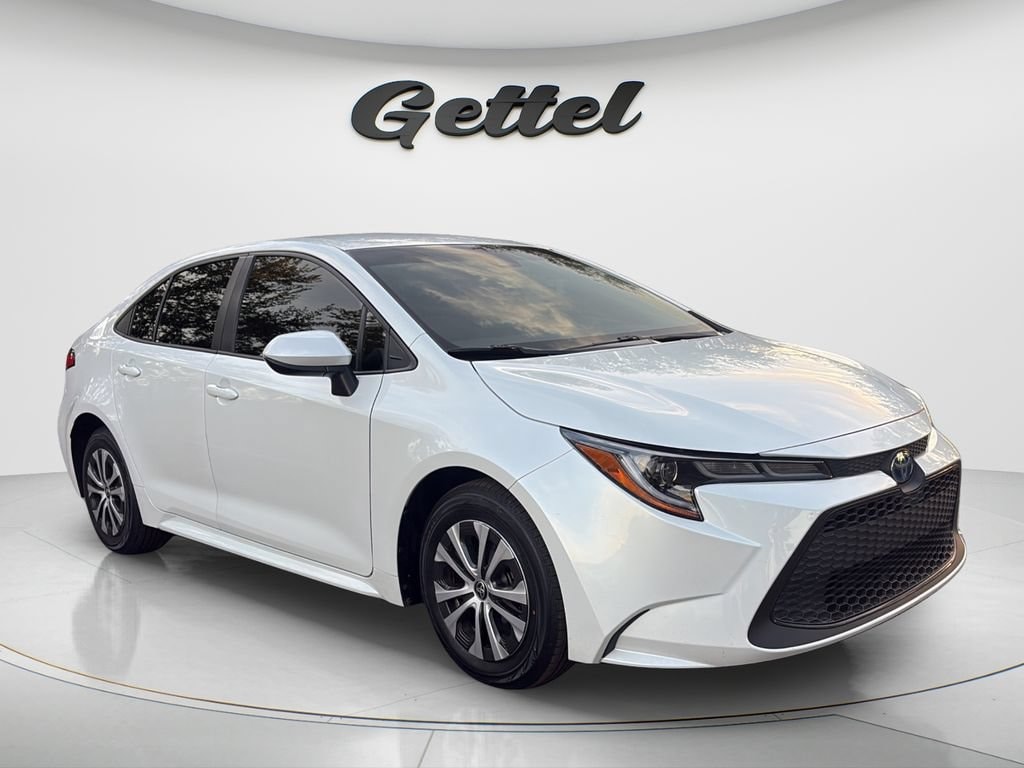 Certified 2022 Toyota Corolla Hybrid LE Sedan