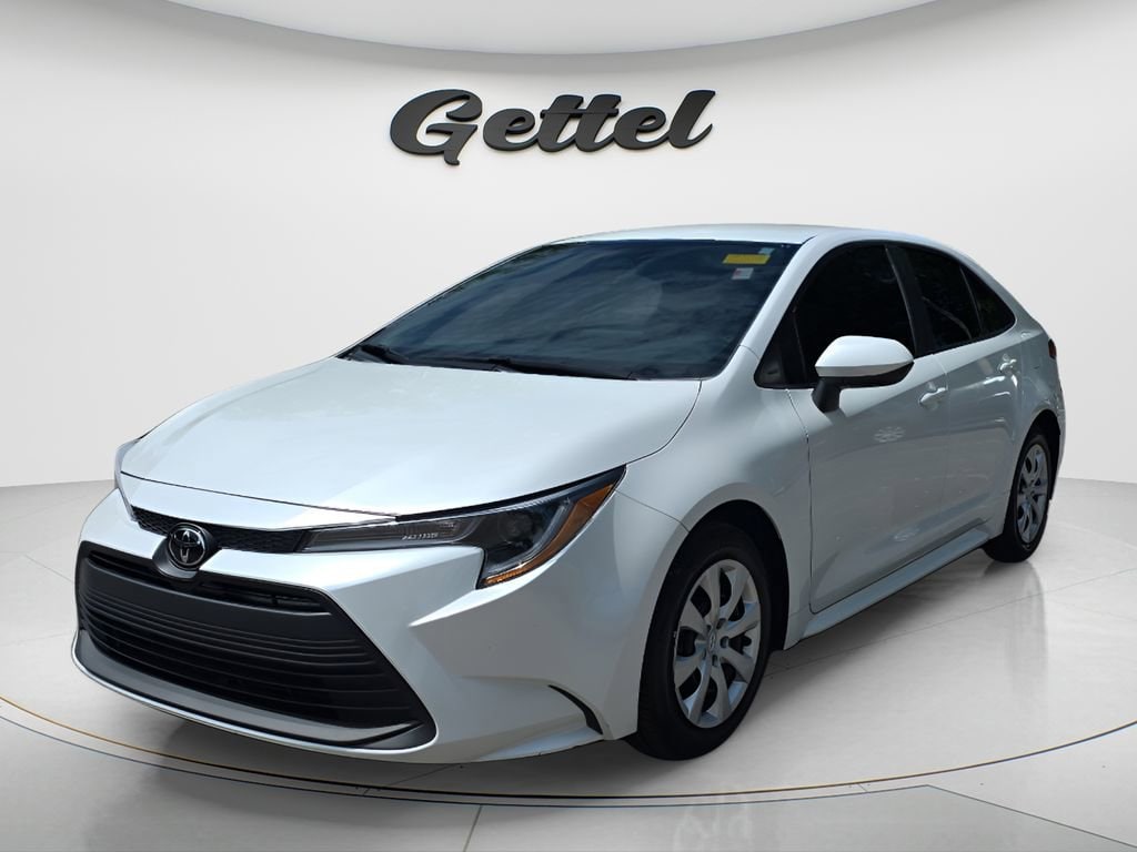 Certified 2025 Toyota Corolla LE Sedan
