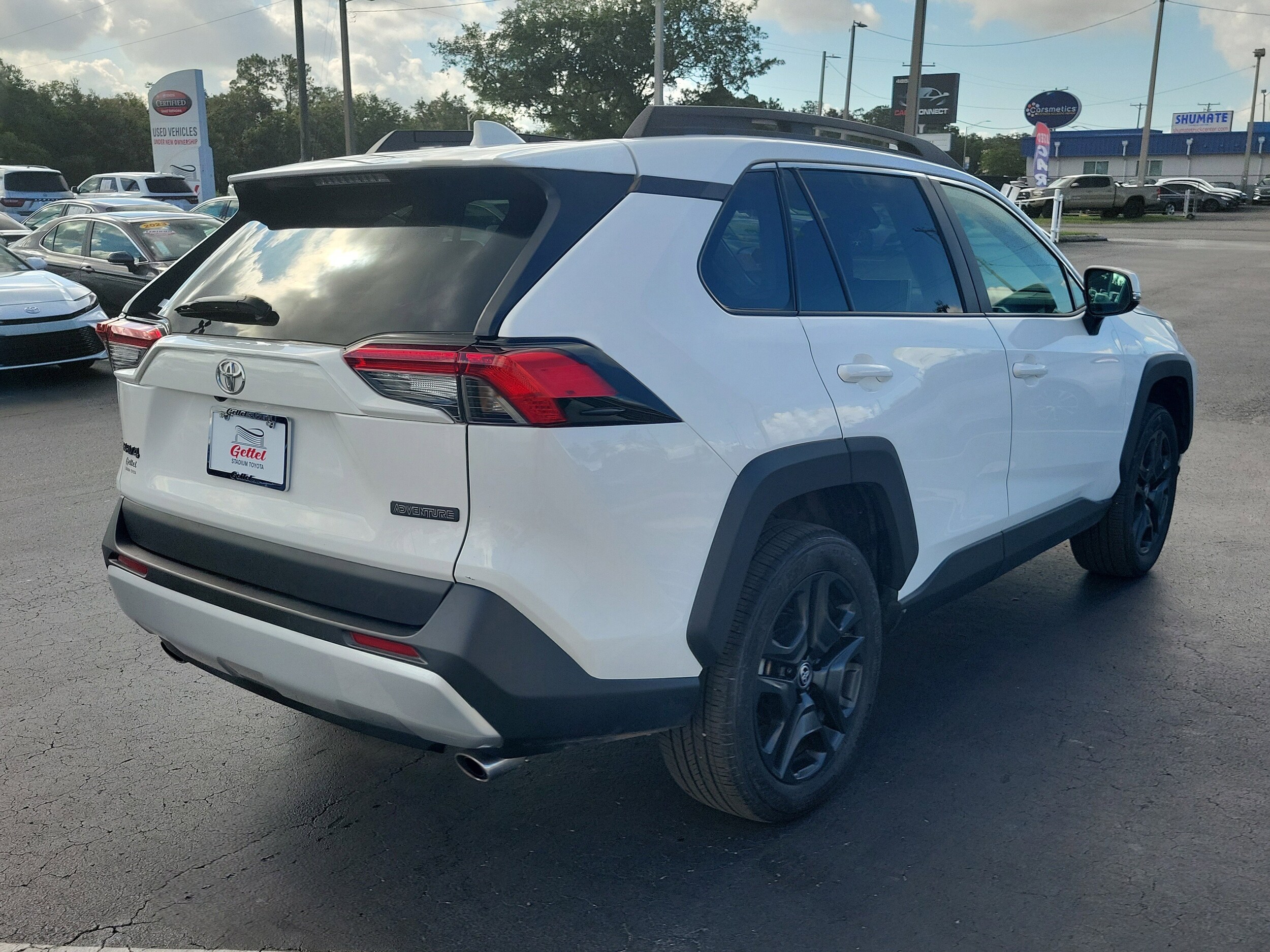 2024 Toyota RAV4 Adventure photo 3