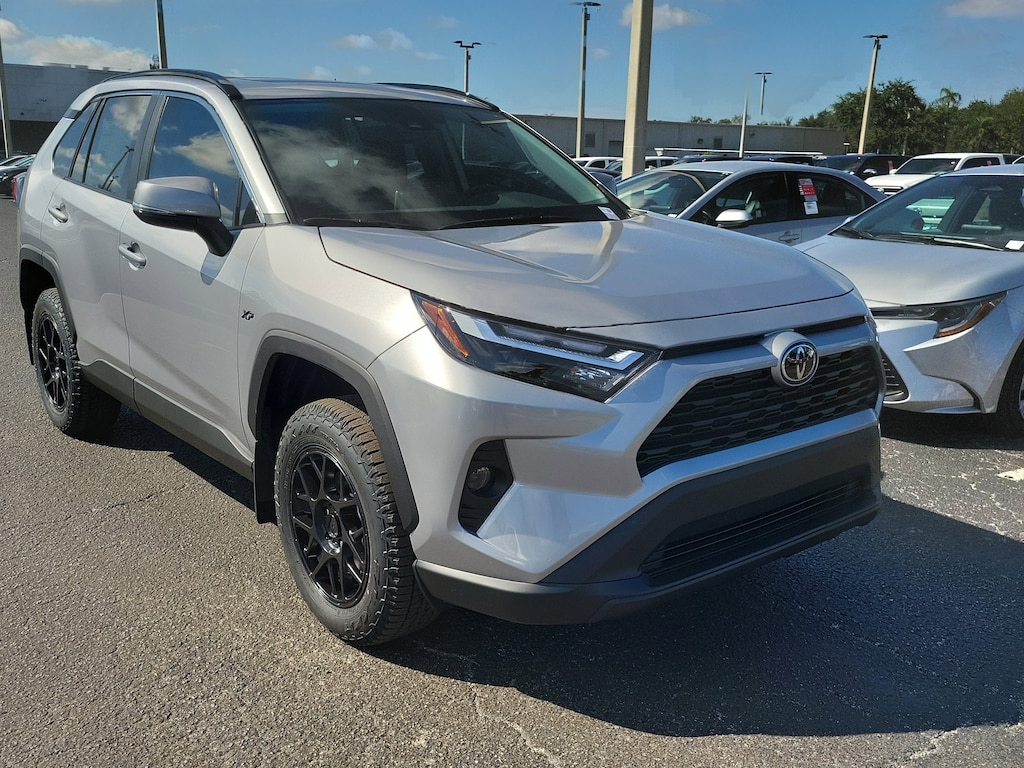 New 2025 Toyota RAV4 XLE SUV