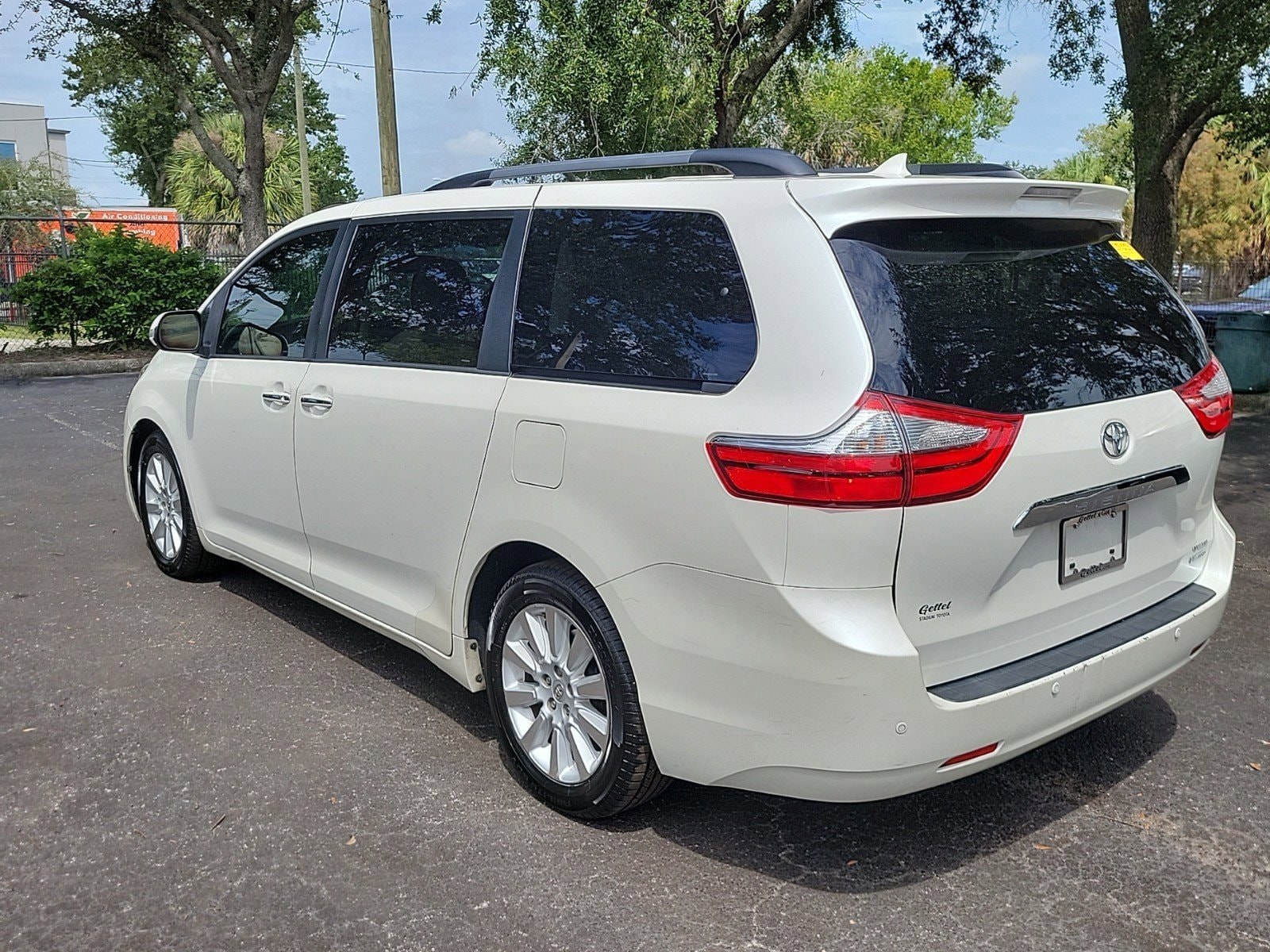 Used 2016 Toyota Sienna Limited with VIN 5TDYK3DC1GS750839 for sale in Tampa, FL