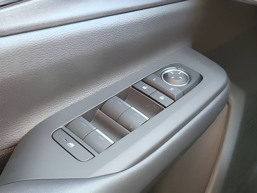 2026 Toyota Prius Plug-in Hybrid XSE Premium - Photo 33