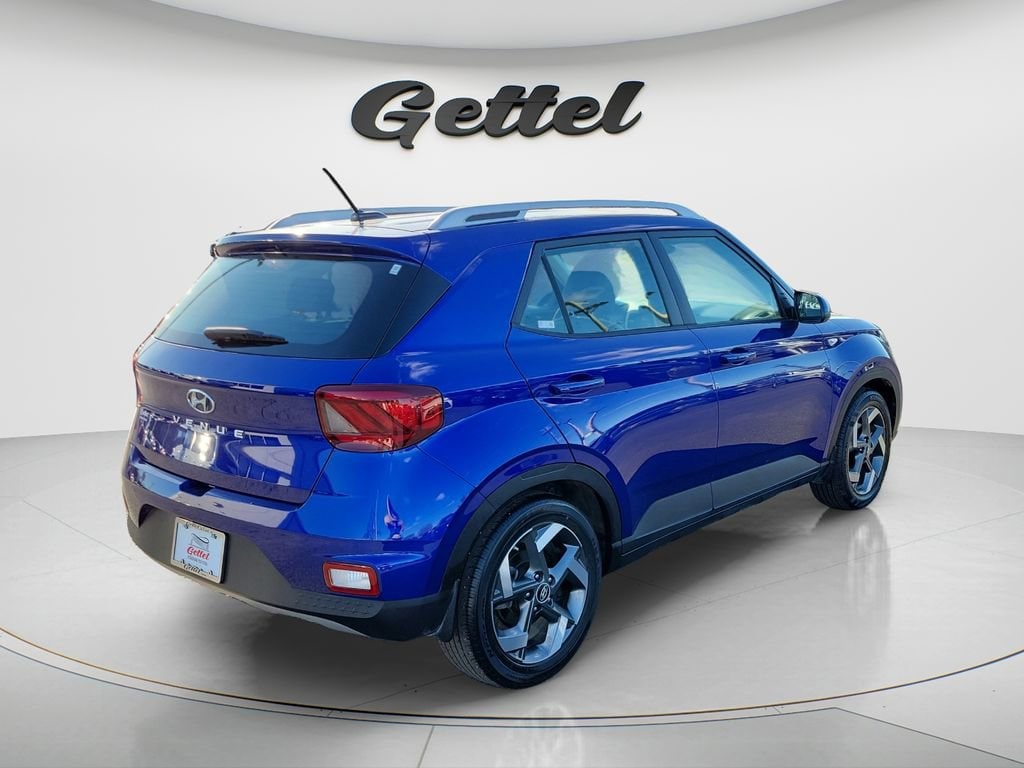 Used 2023 Hyundai Venue Limited SUV