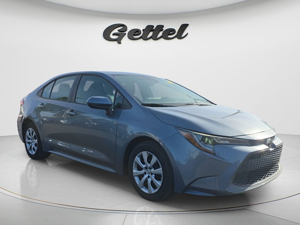 Used 2021 Toyota Corolla LE Sedan