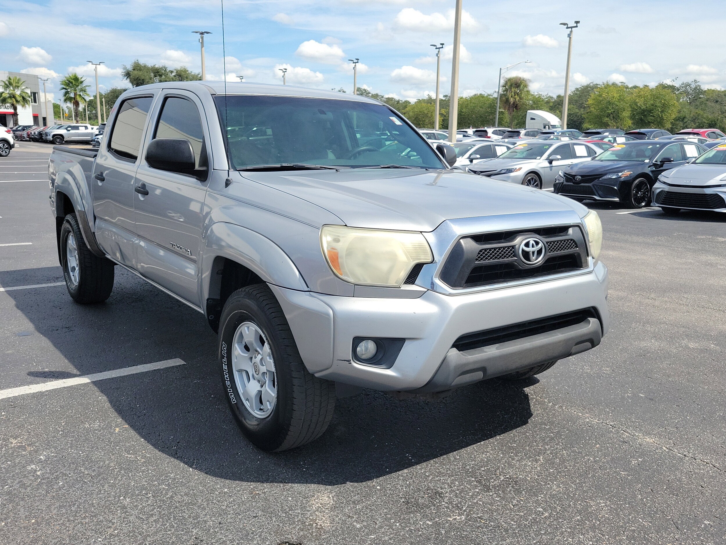 2015 Toyota Tacoma PreRunner V6 photo 2